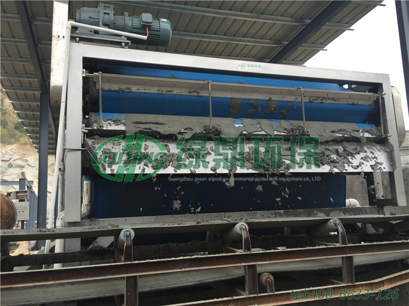 汕頭澄海帶式壓濾機(jī)處理建筑污泥案例 9