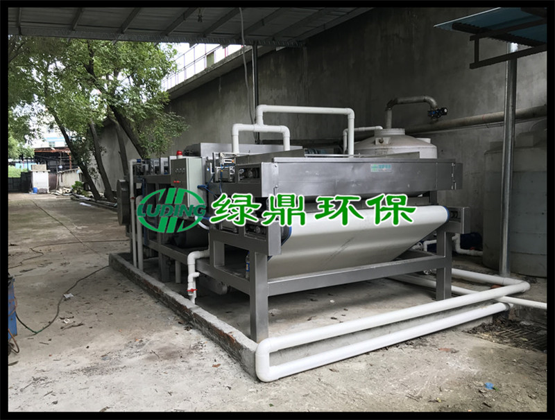 帶式壓濾機(jī)用于南召污泥處理項(xiàng)目 帶式壓濾機(jī)用于南召污泥處理項(xiàng)目