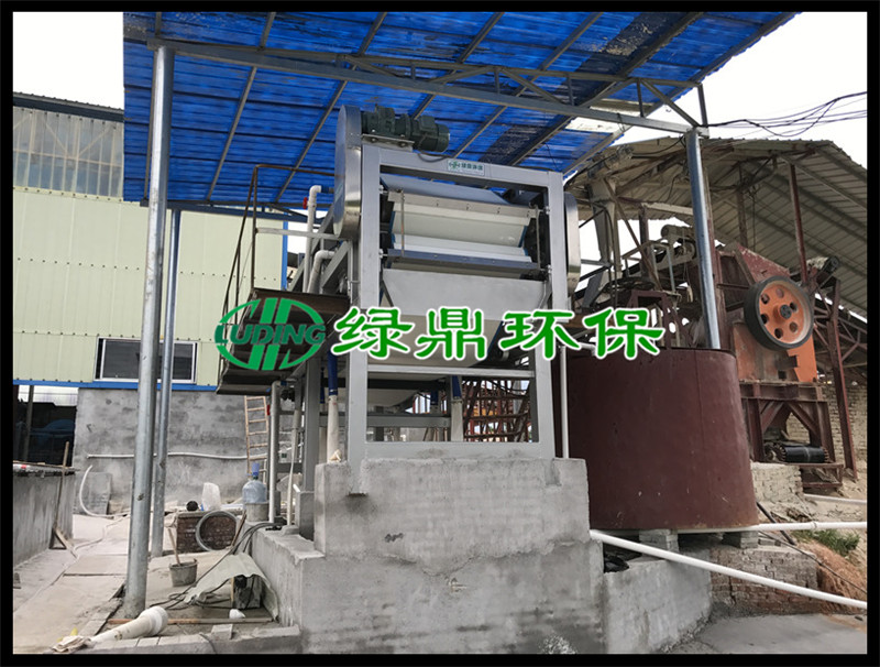 帶式壓濾機(jī)處理陶瓷廠泥漿（岳陽(yáng)） 4