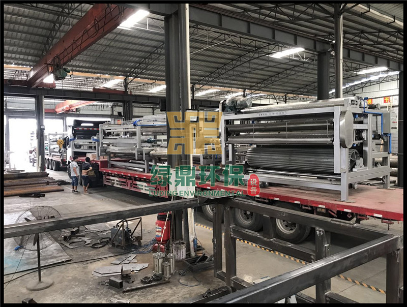 帶式壓濾機(jī)應(yīng)用昌樂污泥處理項(xiàng)目