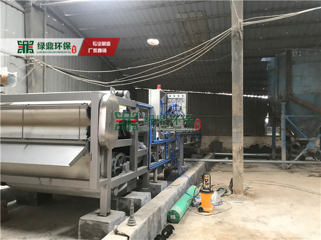 帶式壓濾機(jī)肇慶沙場(chǎng)泥漿處理工程 6