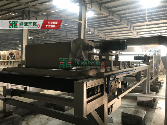 帶式壓濾機(jī)肇慶沙場(chǎng)泥漿處理工程 4