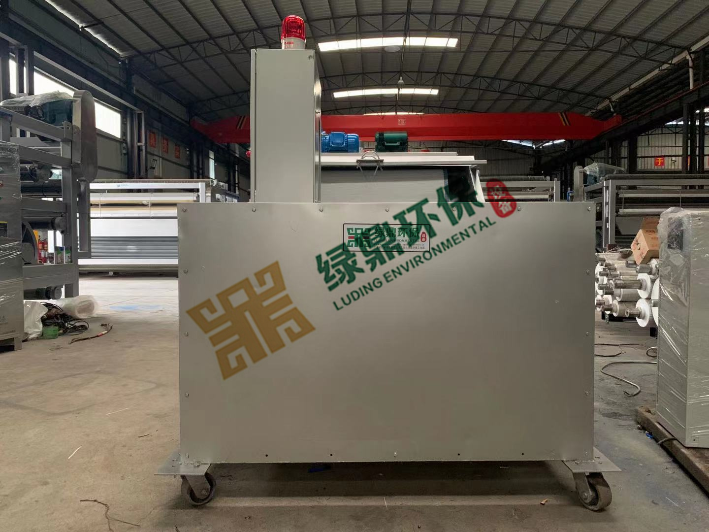 標(biāo)準(zhǔn)緊湊款帶式壓濾機(jī)工廠污泥處理設(shè)備 4